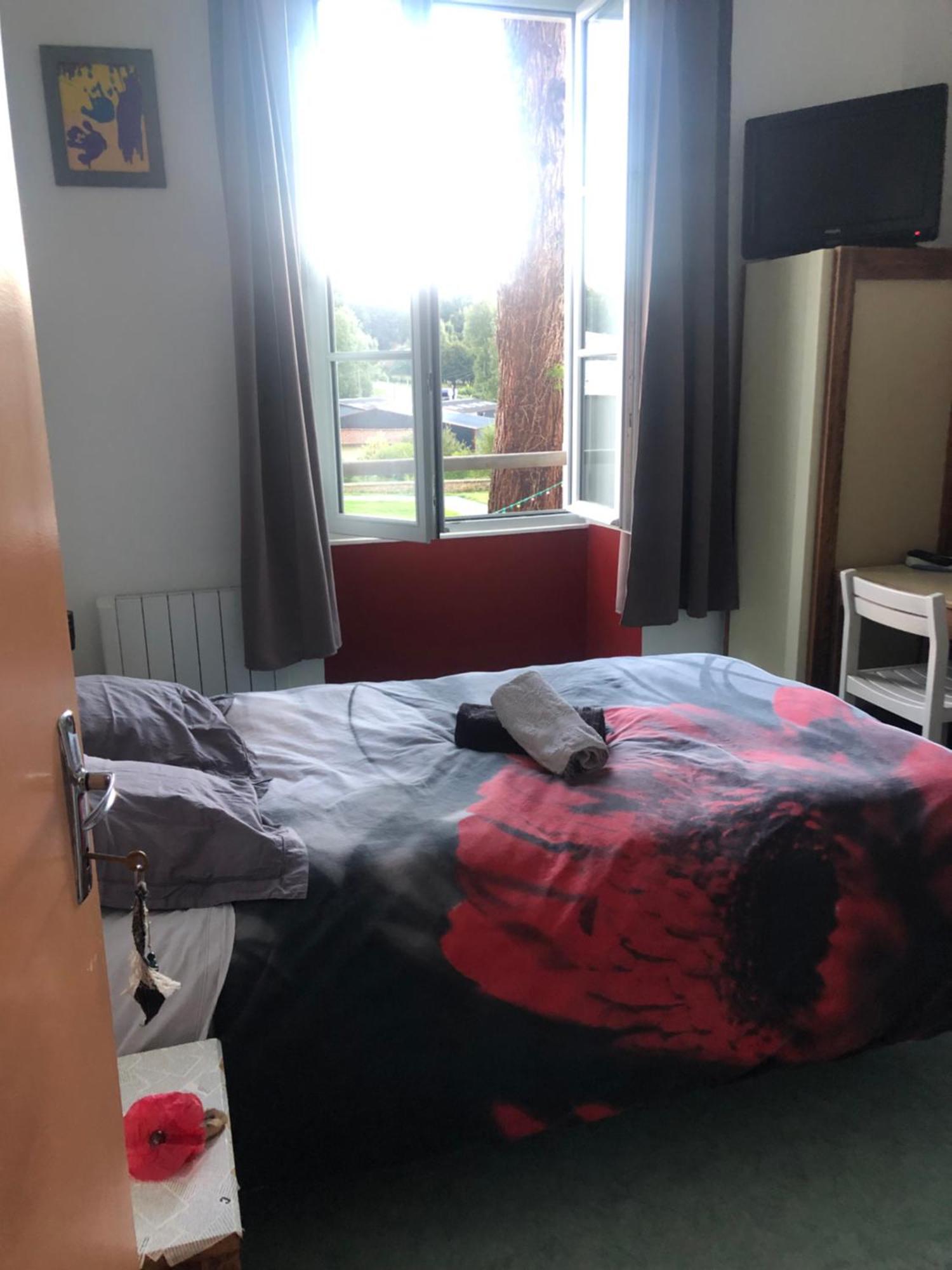 Rest Hotel L Ardoise Auge Bagian luar foto